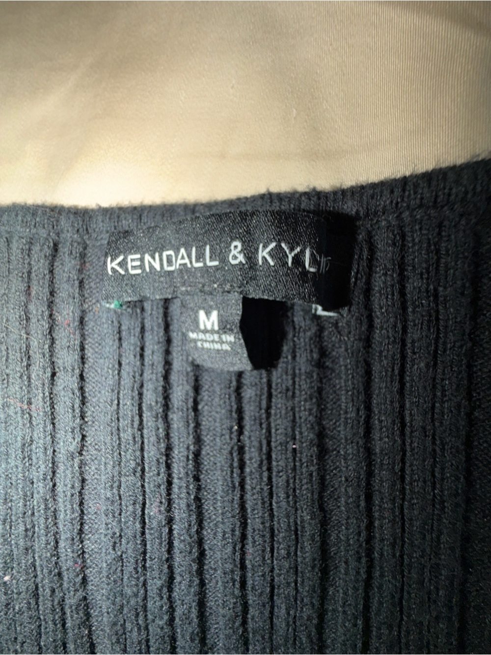 Black Ribbed Button-Front Crop Top - Picture 3 of 3